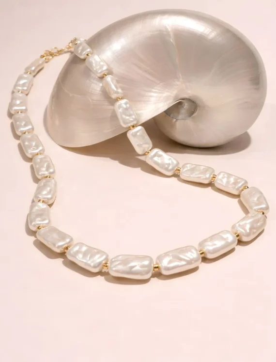 Uncut Fleet Pearl Necklace