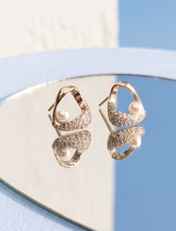 Odette Studs