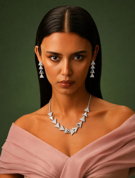 Delta Luxe Necklace Set
