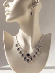 Majestic Dewdrop Diamond Necklace